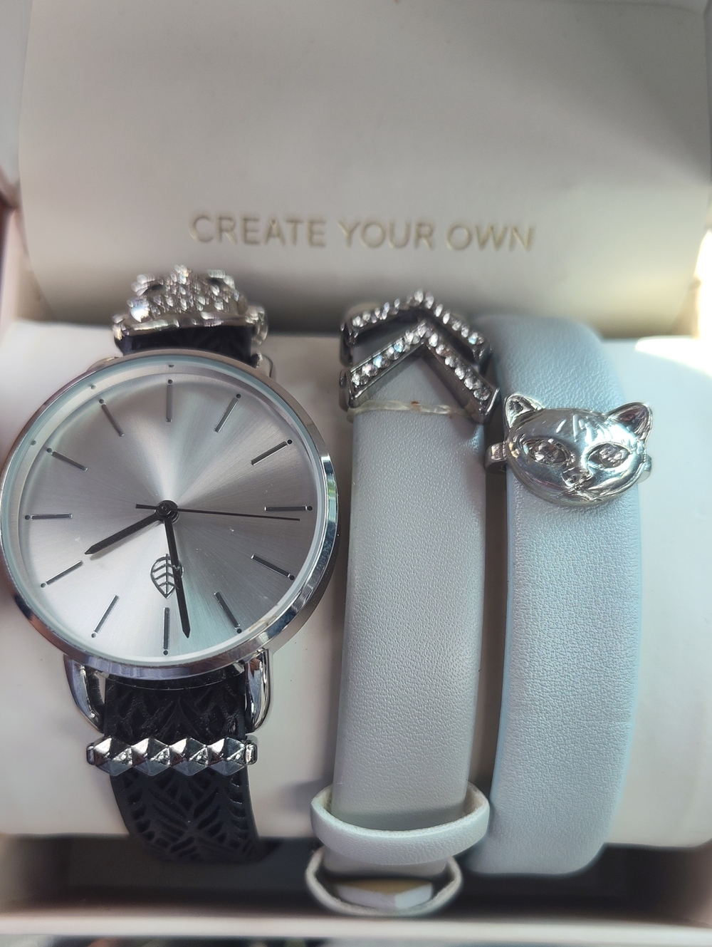NWOT Cats Theme, Silver Dial Watch with Black, Bone & Light Gray Wrap Bracelets